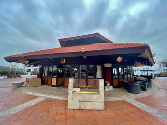 InterContinental Sunset Bar