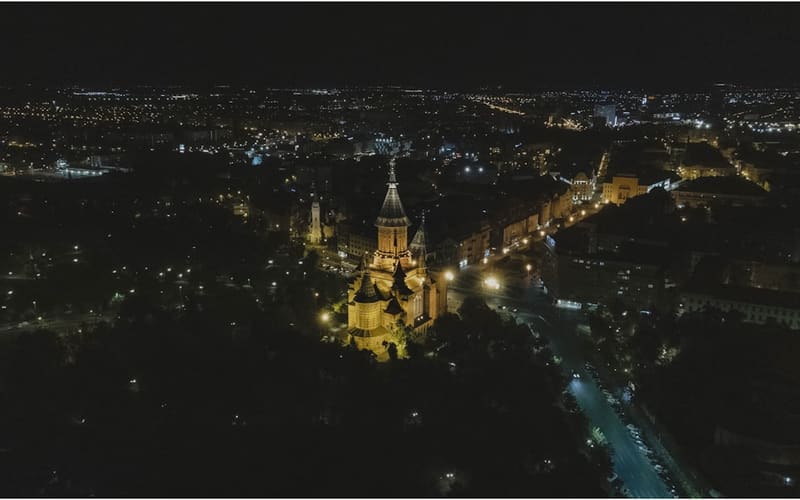 Timișoara, Rumänien Erwachsenenviertel bei Nacht