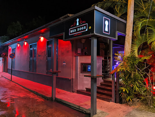 Red Door Lounge