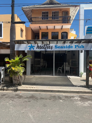 Matteo's Seaside Pub