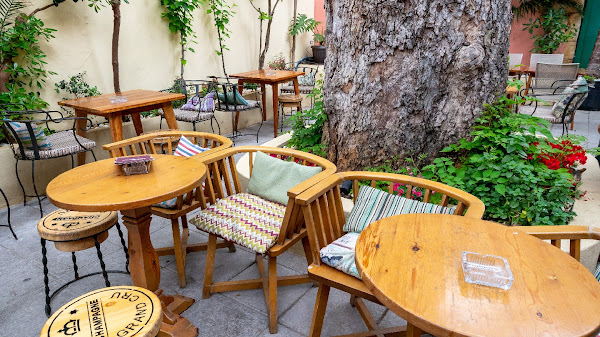 Boheme Live Music Club