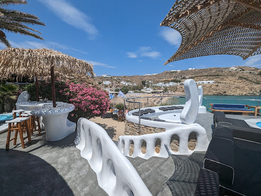 Jackie O' Beach Club