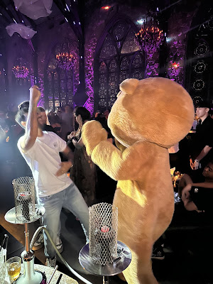 Mirror Lounge & Club