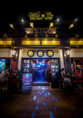 Wild & Co Show Bar