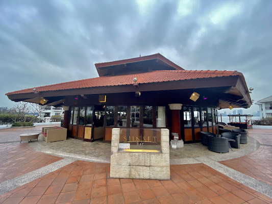 InterContinental Sunset Bar