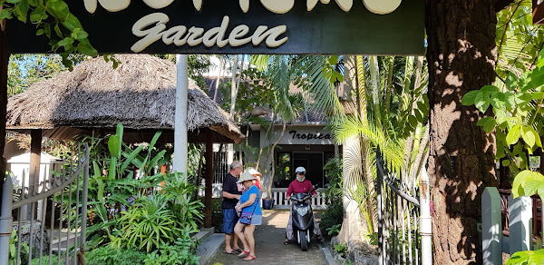 Tropical Garden Restaurant