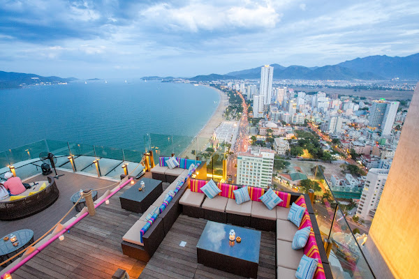 Vue Sky Bar